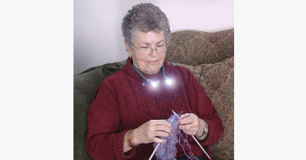 Knitting Crocheting Lamp - Your go-to tool while knitting!
