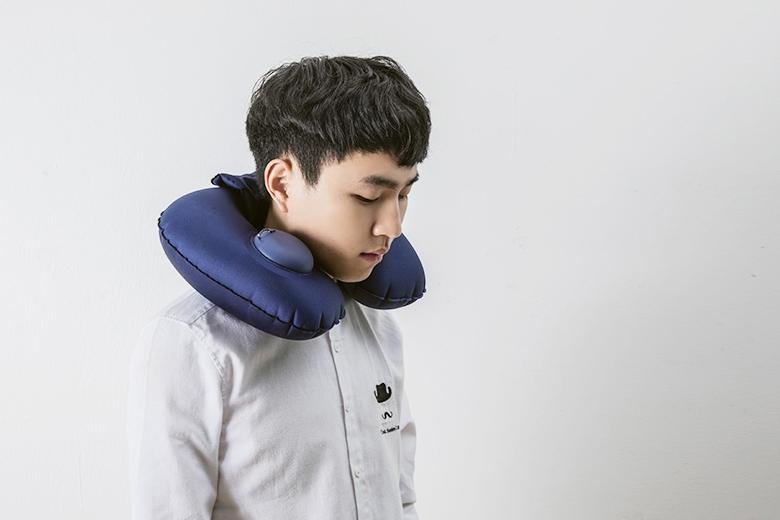 Super Portable Neck Pillow -- Relax Your Neck, Relax Your Journey